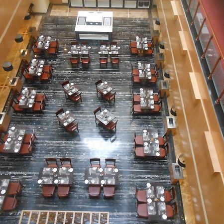 Hotel Saffron Kiran Noida Dış mekan fotoğraf